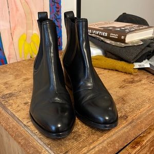 36.5 rag and bone black leather booties 2 inch chunk heel great condition